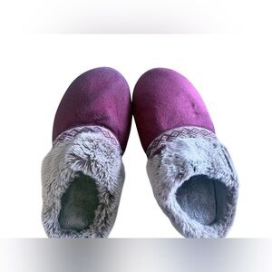Womans Isotoner Slipon Slide Slippers 8.5/9 Maroon Cuff NWOT
